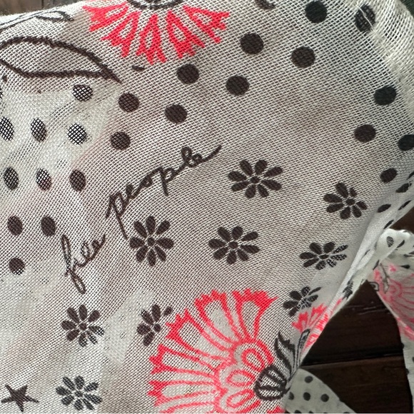 Free People Gauzy Floral Cotton Market Tote Bag Pink Black - Picture 4 of 7